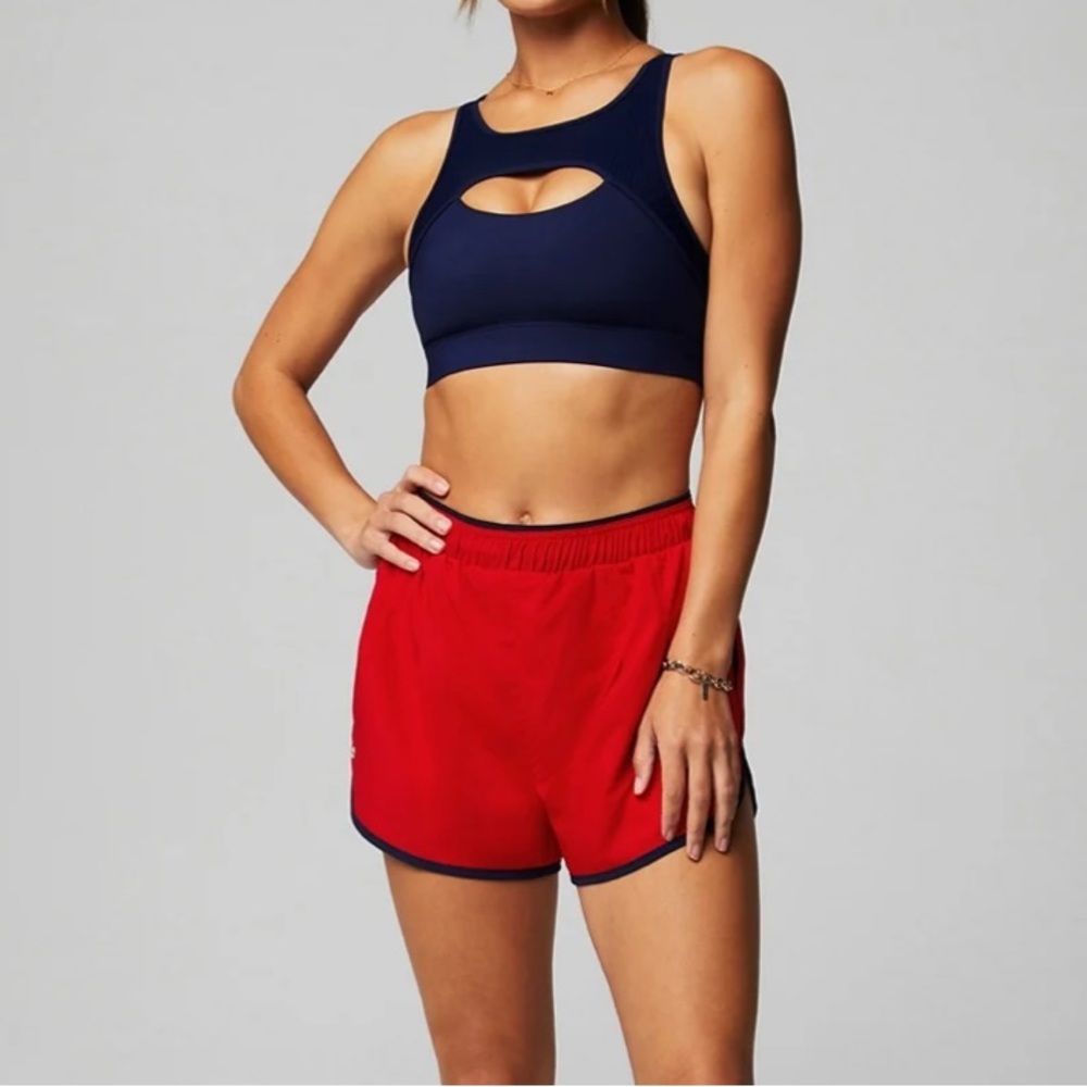 Fabletics Heritage Dolphin Short